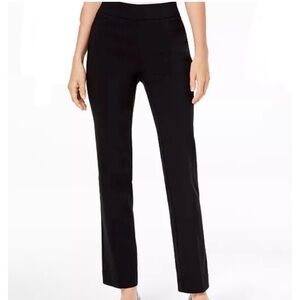 JM Collection
Pull-On High-rise Straight Leg
Pants, black